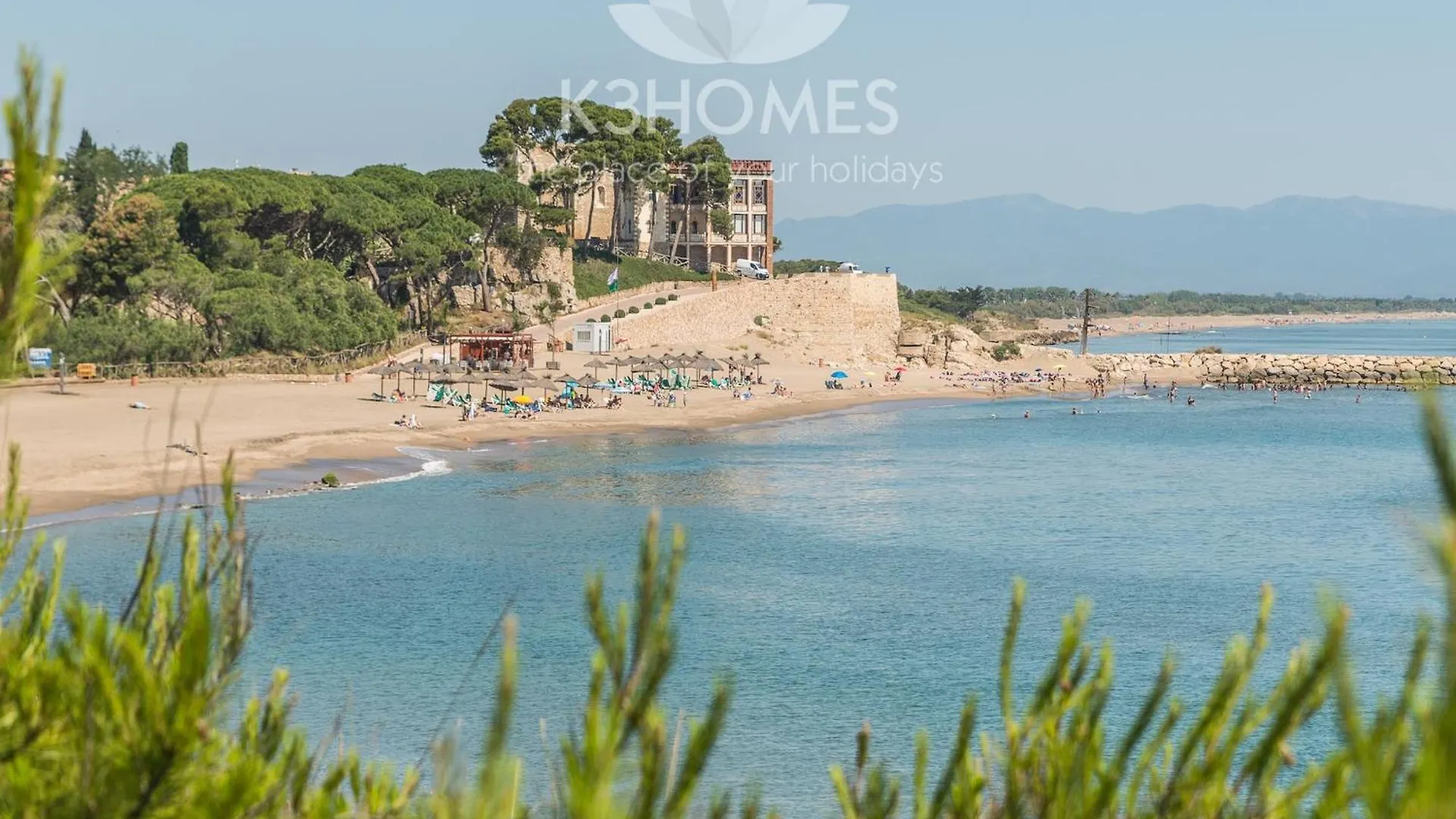 2 Bedroom Apartment Near The Beach L' Escala